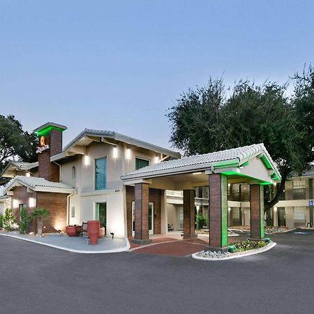 La Quinta Inn By Wyndham Dallas Uptown Εξωτερικό φωτογραφία