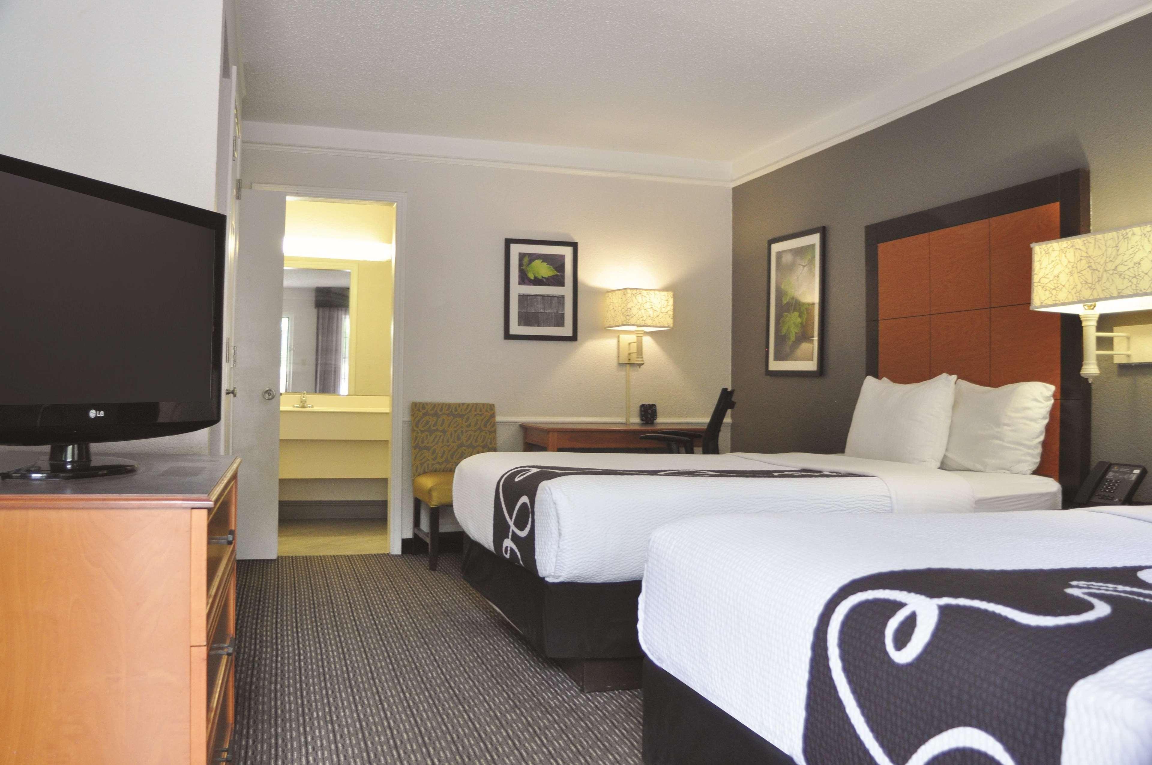 La Quinta Inn By Wyndham Dallas Uptown Εξωτερικό φωτογραφία