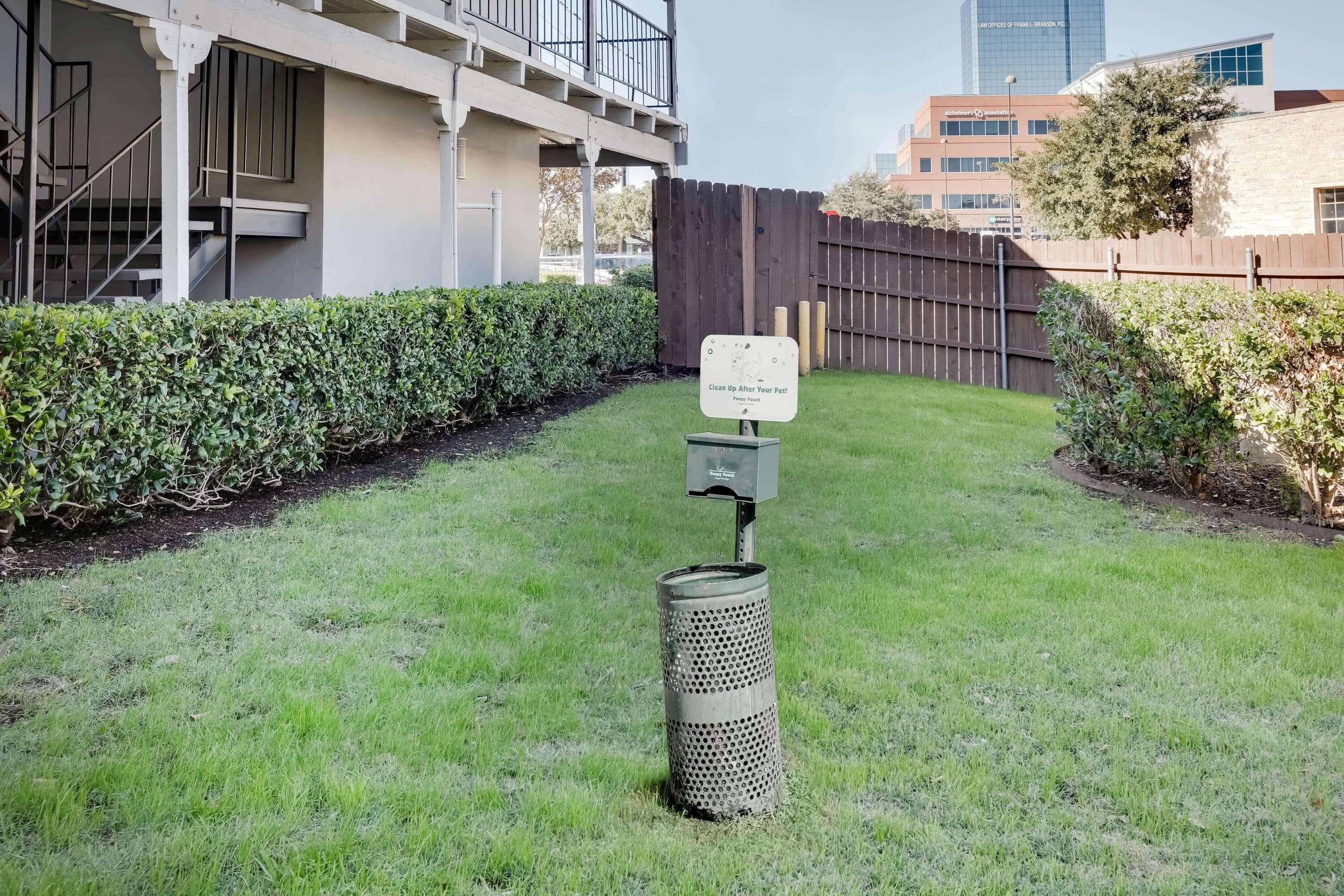 La Quinta Inn By Wyndham Dallas Uptown Εξωτερικό φωτογραφία