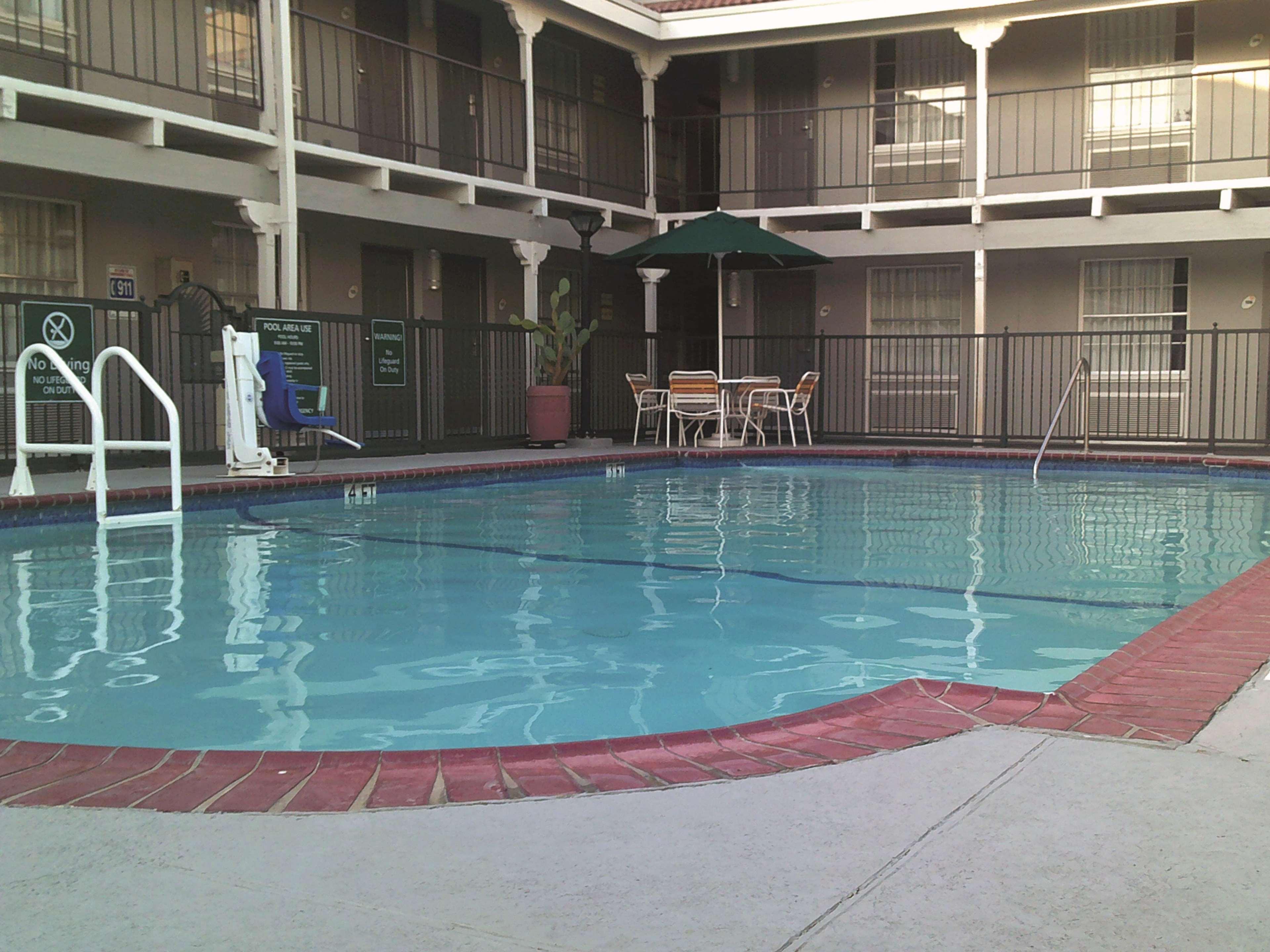 La Quinta Inn By Wyndham Dallas Uptown Εξωτερικό φωτογραφία