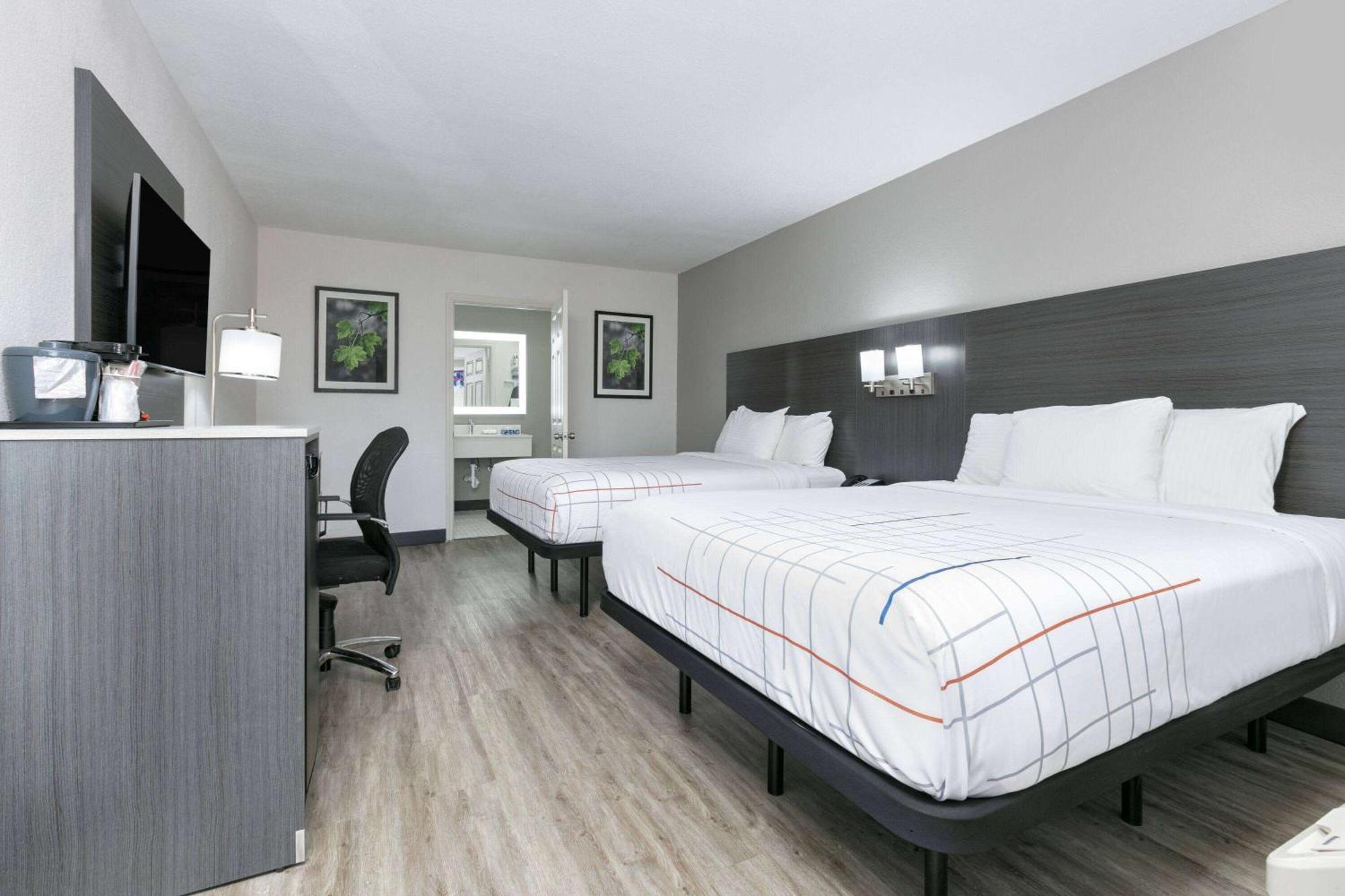 La Quinta Inn By Wyndham Dallas Uptown Εξωτερικό φωτογραφία