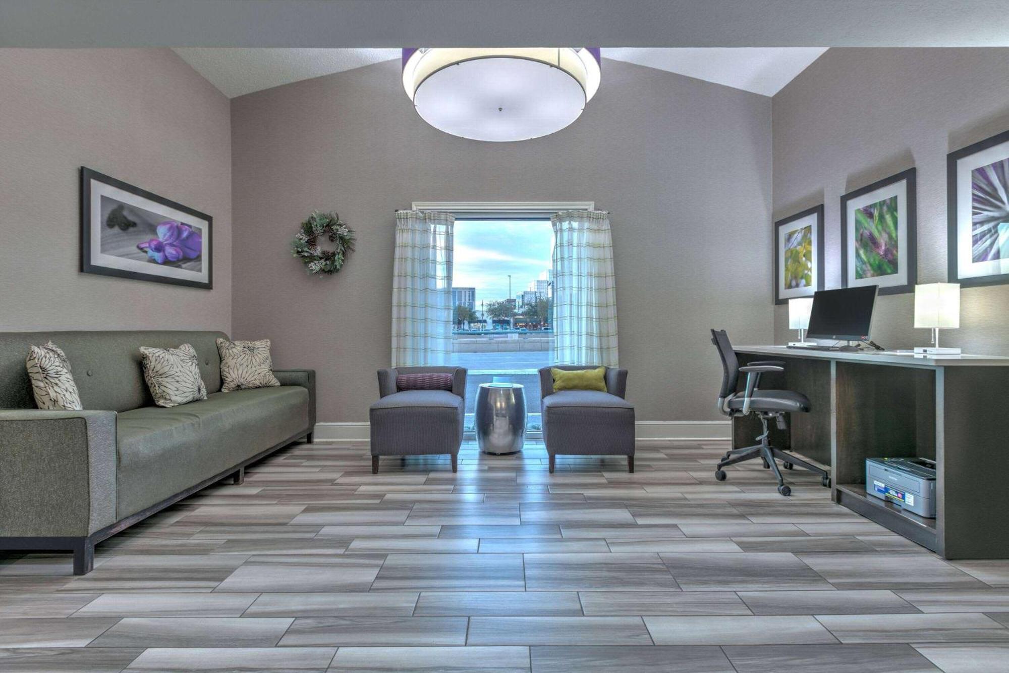 La Quinta Inn By Wyndham Dallas Uptown Εξωτερικό φωτογραφία